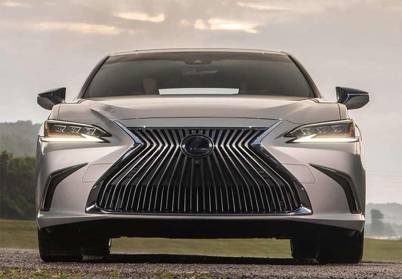Blanco Nuevo 2024 Lexus ES300 Berlina | 47.900 € (Precio justo) - Imagen 1/4