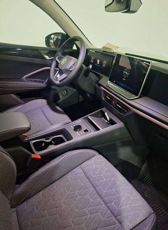 Usado VW Tiguan 204 CV (150 kW) 2025 Azul SUV