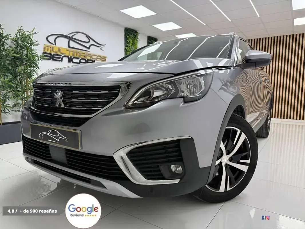 Usado Peugeot 5008 Allure 131 CV (96 kW) 2018 Gris SUV