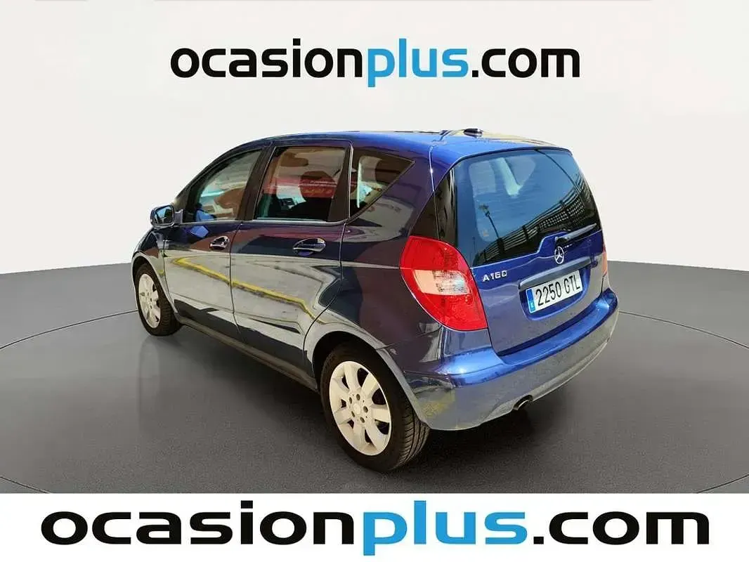 Usado Mercedes A160 95 CV (69 kW) 2010 Azul Utilitario