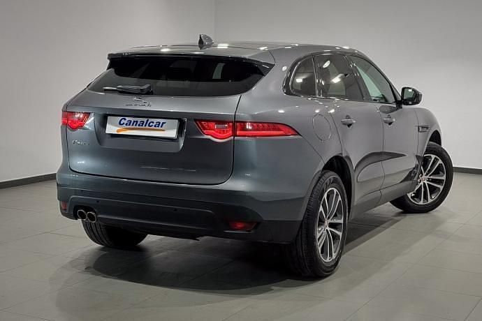 Usado Jaguar F-Pace Prestige 180 CV (132 kW) 2017 Gris SUV