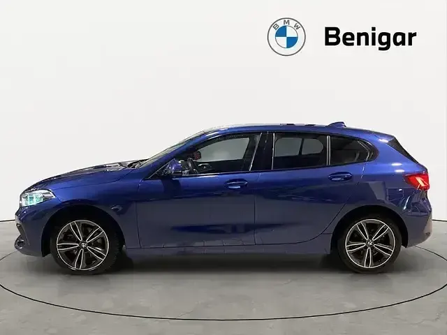 Begagnad BMW 118 Comfort Edition 150 HK (110 kW) 2022 Blå Halvkombi