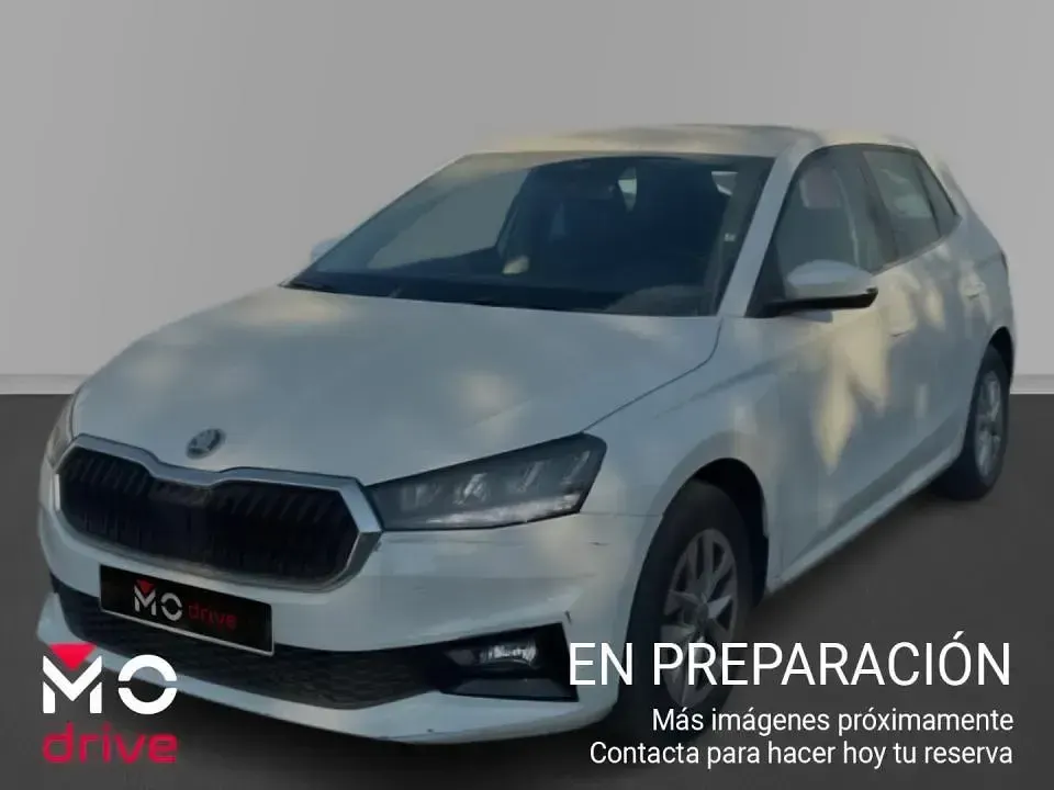Usado Skoda Fabia Ambition 95 CV (69 kW) 2023 Utilitario