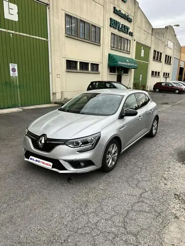 Usado Renault Mégane GrandTour LIMITED 116 CV (85 kW) 2019 Gris Familiar
