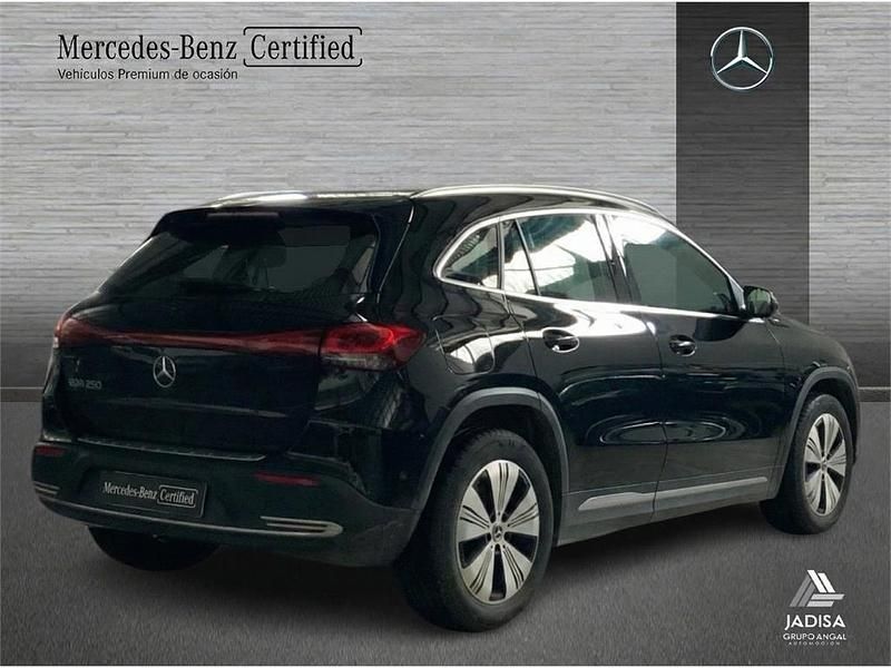Usado Mercedes EQA250 139 kW (190 CV) 2022 Negro noche SUV