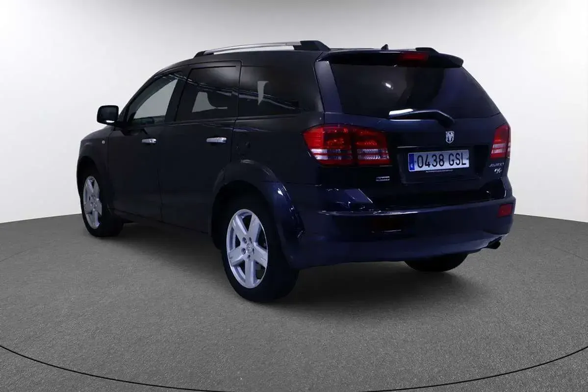 Usado Dodge Journey SE 140 CV (102 kW) 2010 Negro SUV