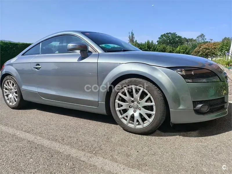 Usado Audi TT 200 CV (147 kW) 2007 Gris / plata Coupe