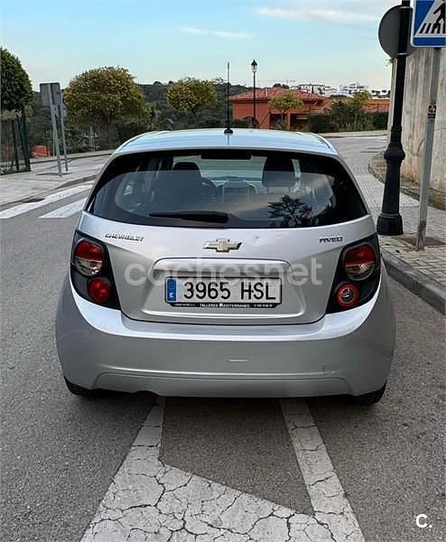 Gris / plata Usado 2013 Chevrolet Aveo LS Berlina | 4200 € (Precio justo) - Imagen 1/4