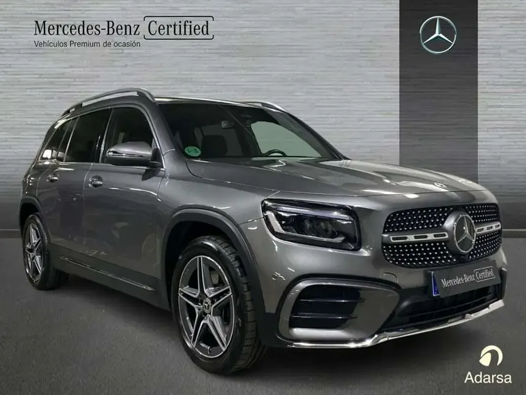 Usado Mercedes GLB220 AMG line 190 CV (139 kW) 2024 SUV