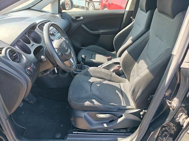 Usado Seat Altea 140 CV (102 kW) 2013 Negro Monovolumen