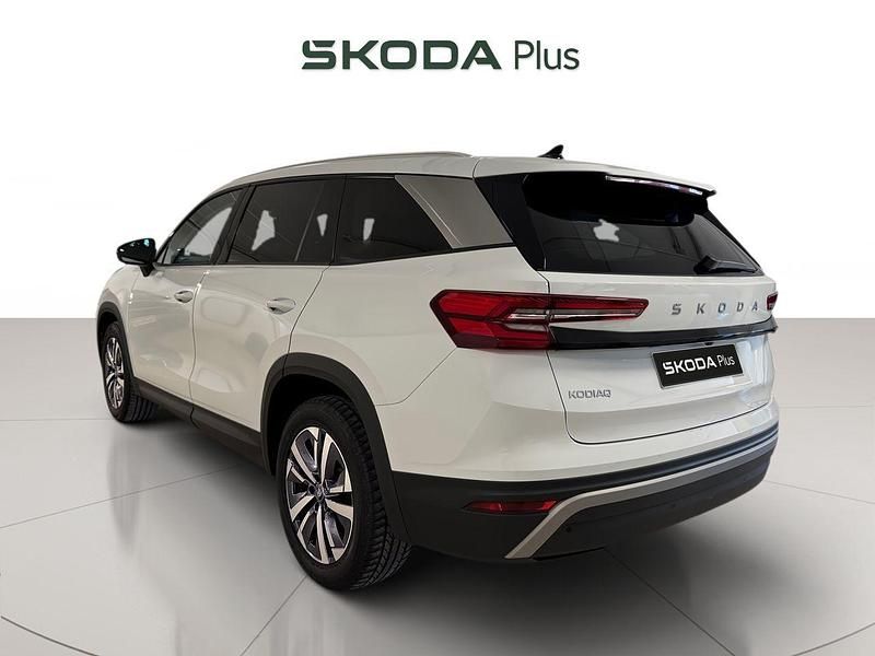 Usado Skoda Kodiaq Selection 151 CV (111 kW) 2025 Blanco SUV