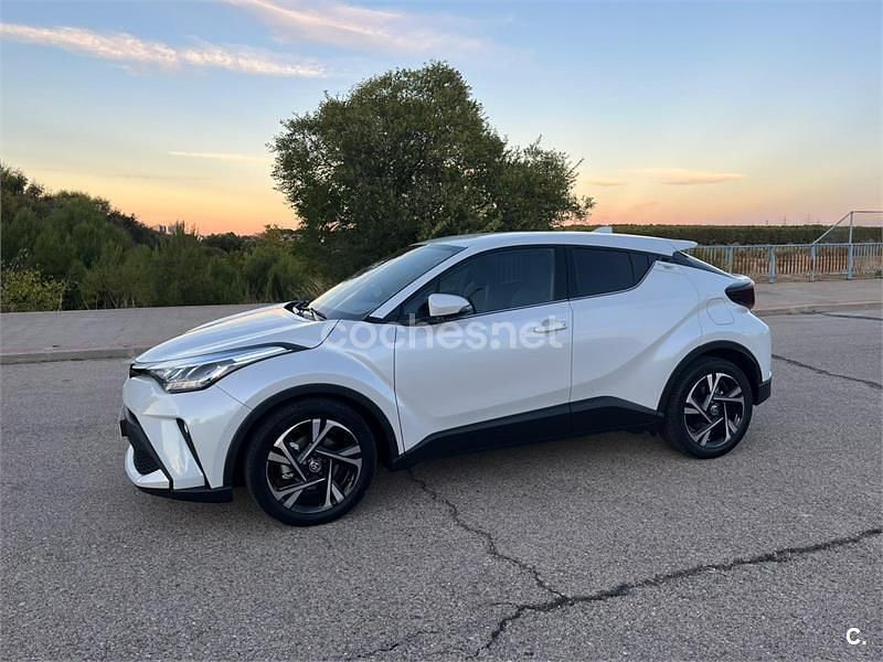 Usado Toyota C-HR Advance 122 CV (89 kW) 2022 Blanco SUV