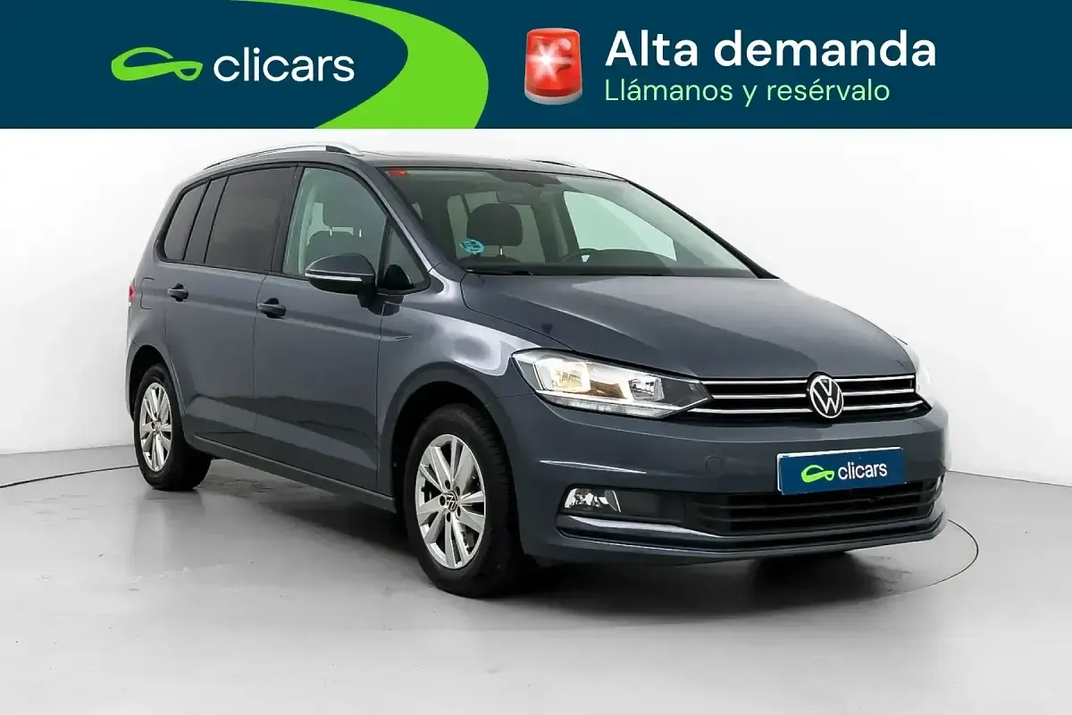 Usado VW Touran Advance 150 CV (110 kW) 2021 Gris Monovolumen