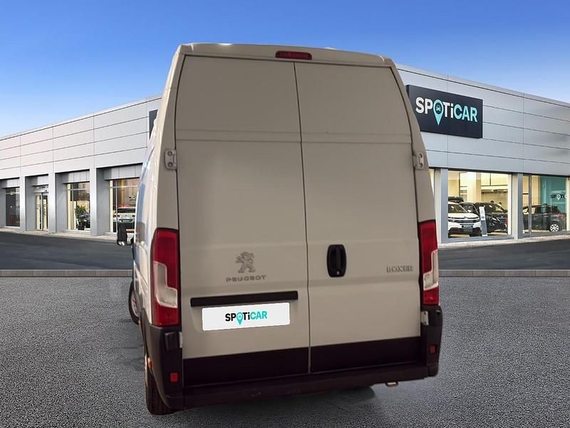 Usado Peugeot Boxer S 140 HP (102 kW) 2022 Branco Van