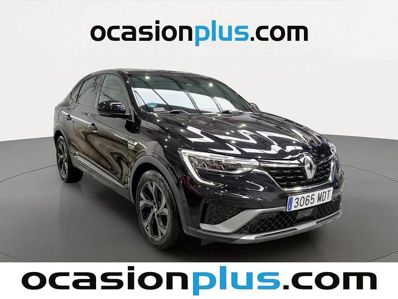 Usado Renault Arkana RS Line 160 CV (117 kW) 2023 Negro SUV