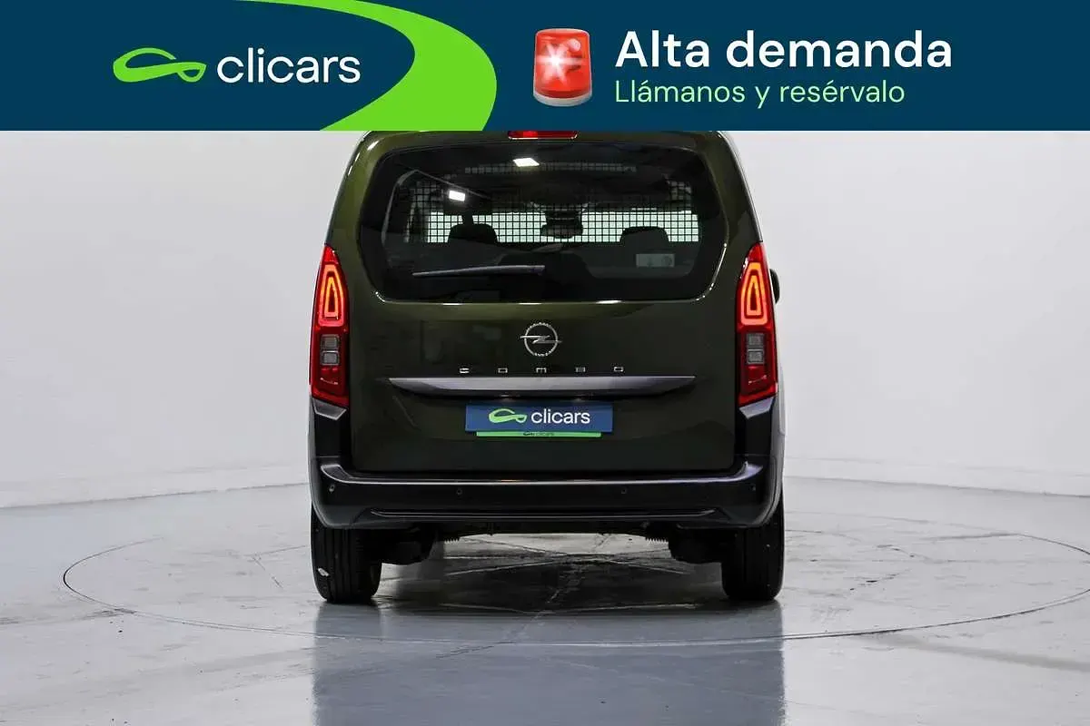 Usado Opel Combo Edition 102 CV (75 kW) 2025 Verde Monovolumen