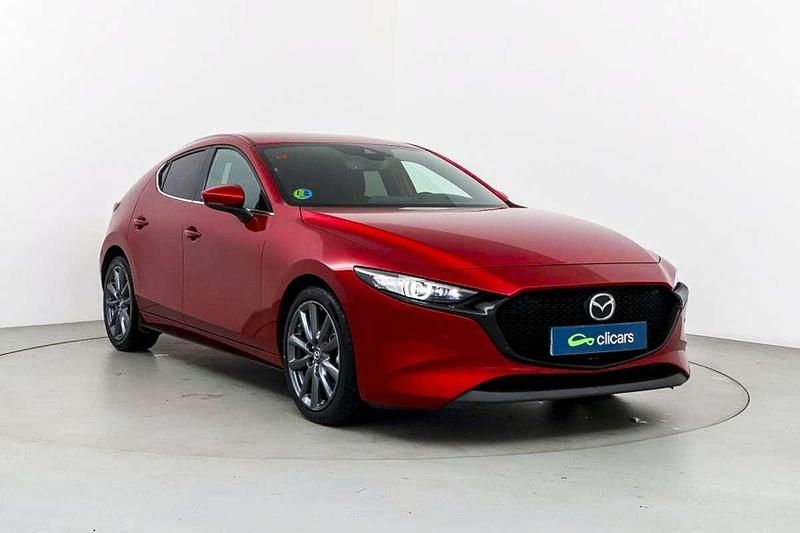 Usado Mazda 3 122 CV (89 kW) 2021 Rojo Utilitario