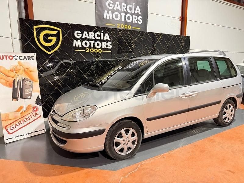 Usado Peugeot 807 136 CV (100 kW) 2008 Gris / plata Monovolumen