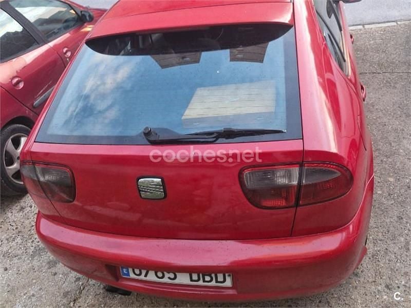 Rojo Usado 2004 Seat Leon FR Berlina | 3000 € (Super precio) - Imagen 1/4
