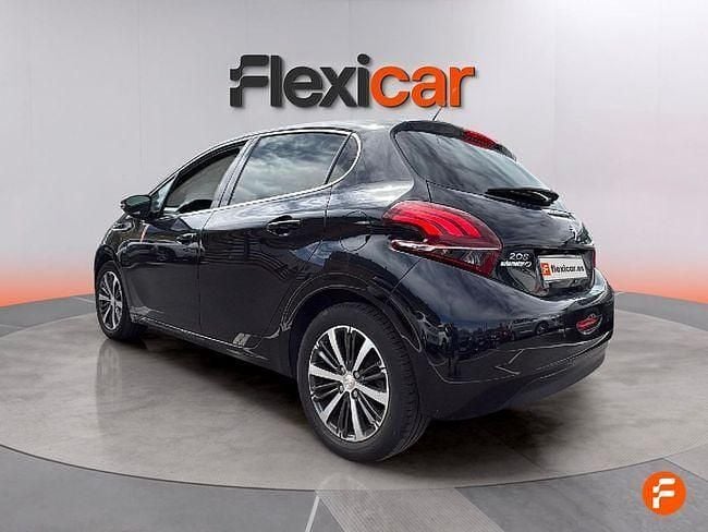 Usado Peugeot 208 Roland Garros 110 CV (80 kW) 2017 Negro Utilitario
