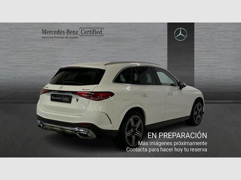 Usado Mercedes GLC220 AMG line 197 CV (144 kW) 2023 Blanco SUV