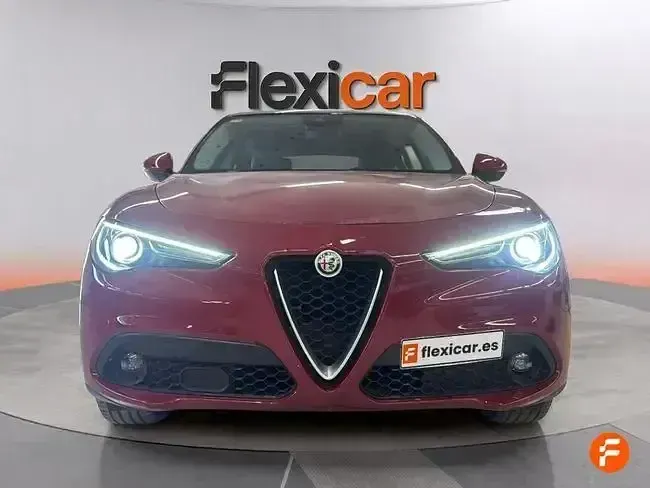 Usado Alfa Romeo Stelvio Executive 180 CV (132 kW) 2018 Rojo SUV