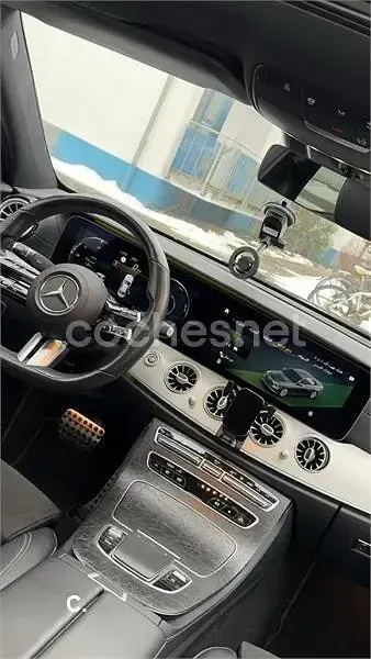 Usado Mercedes E300 306 CV (225 kW) 2022 Negro Berlina