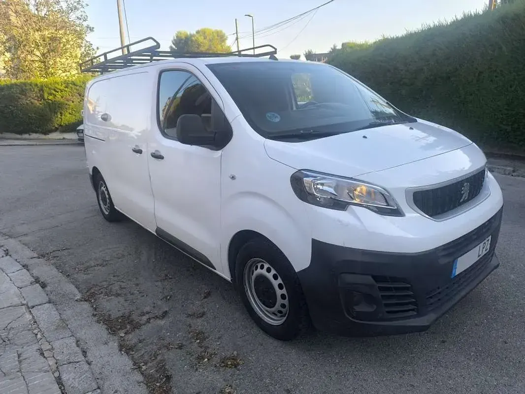 Usado Peugeot Expert Premium 102 CV (75 kW) 2021 Blanco Van