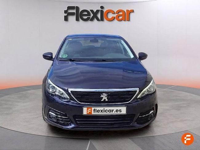 Usado Peugeot 308 Style 130 CV (95 kW) 2020 Violeta / lila Berlina