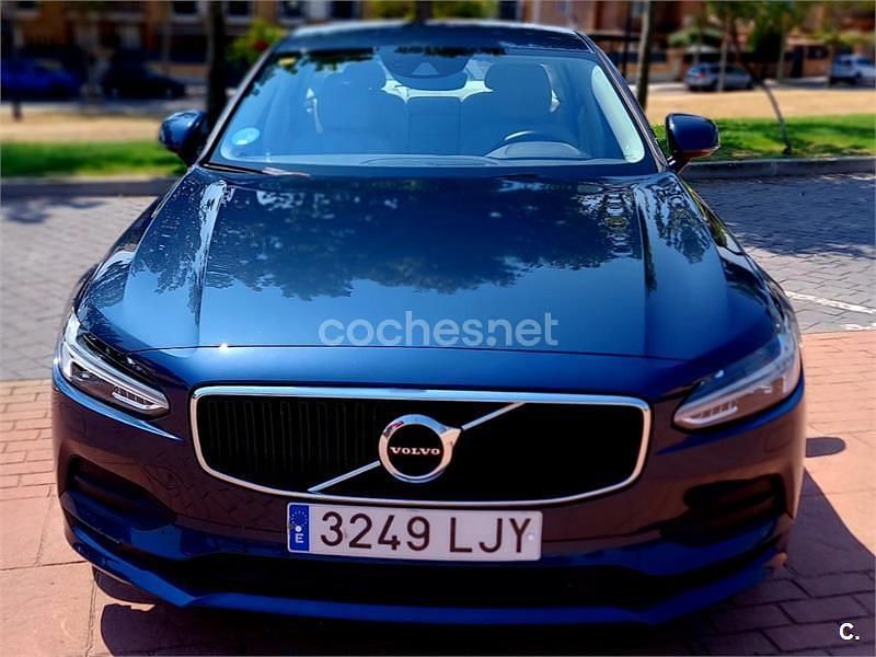 Azul Usado 2020 Volvo S90 Momentum Berlina | 27.500 € - Imagen 1/4