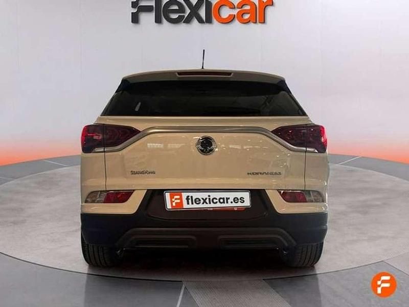 Usado Ssangyong (KGM) Korando 163 CV (119 kW) 2022 Blanco SUV