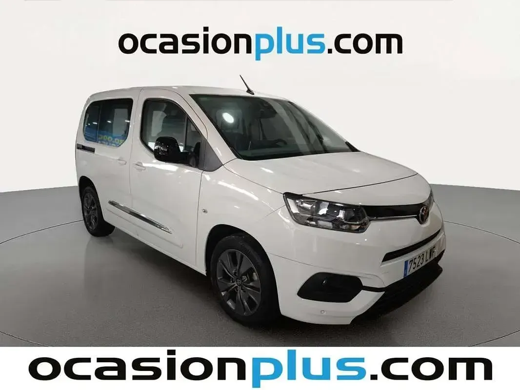 Usado Toyota Proace Active 131 CV (96 kW) 2022 Blanco Monovolumen