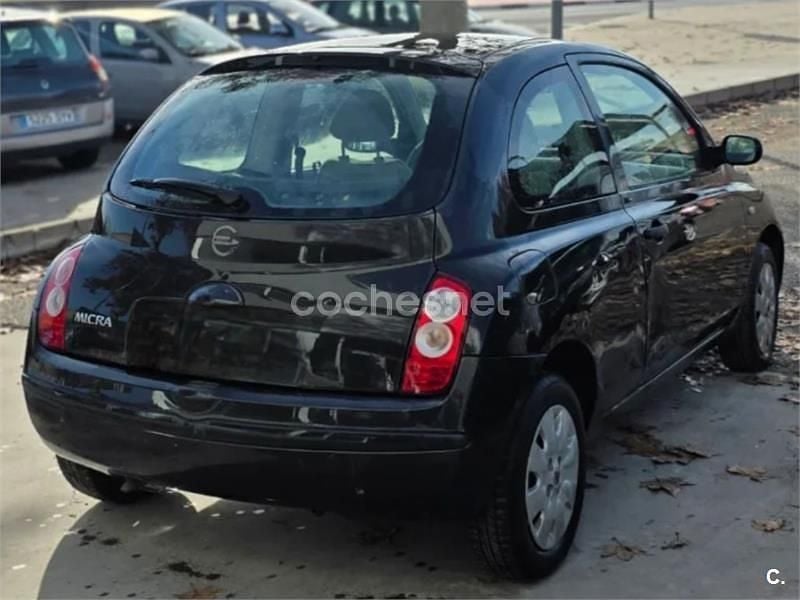 Usado Nissan Micra Visia 65 CV (47 kW) 2006 Negro Berlina