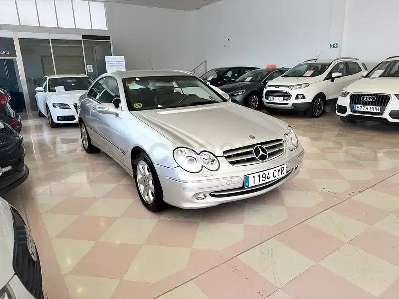 Usado Mercedes CLK320 Elegance 218 CV (160 kW) 2004 Gris / plata Coupe