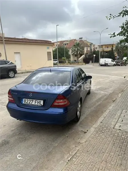 Usado Mercedes C280 Elegance 231 CV (169 kW) 2006 Azul Berlina