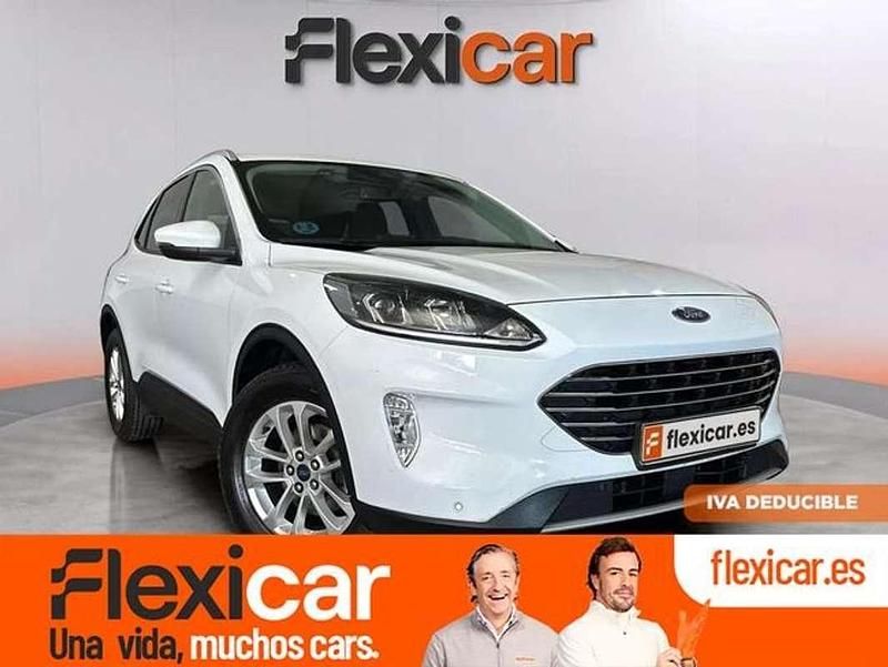 Usado Ford Kuga Titanium 120 CV (88 kW) 2022 Blanco SUV