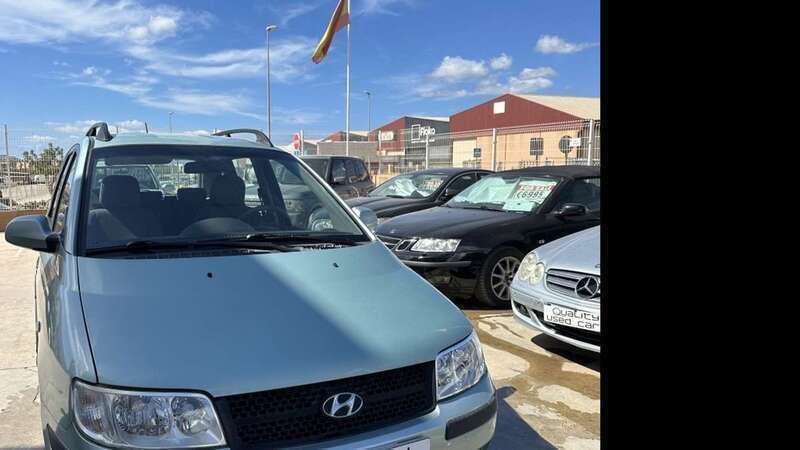 Verde Usado 2006 Hyundai Matrix GLS Monovolumen | 4995 € - Imagen 1/4