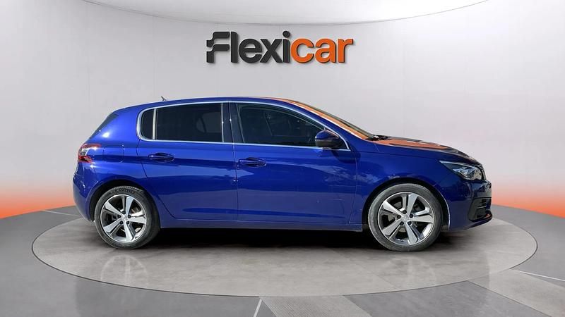 Käytetty Peugeot 308 Allure 131 HP (96 kW) 2020 Sininen Viistoperä