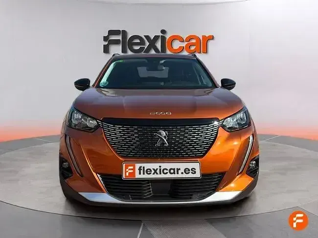 Usado Peugeot 2008 Active 100 CV (73 kW) 2022 Naranja SUV