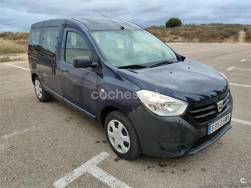 Usado Dacia Dokker Ambiance 90 HP (66 kW) 2014 Azul Monovolume