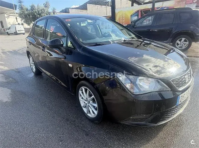 Usado Seat Ibiza Reference 90 CV (66 kW) 2016 Negro Berlina
