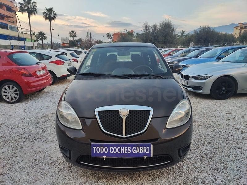 Usado Lancia Ypsilon 75 CV (55 kW) 2008 Negro Utilitario