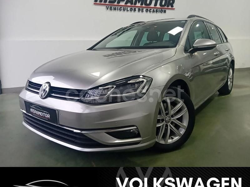 Usado VW Golf VII Advance 115 CV (84 kW) 2019 Gris / plata Familiar