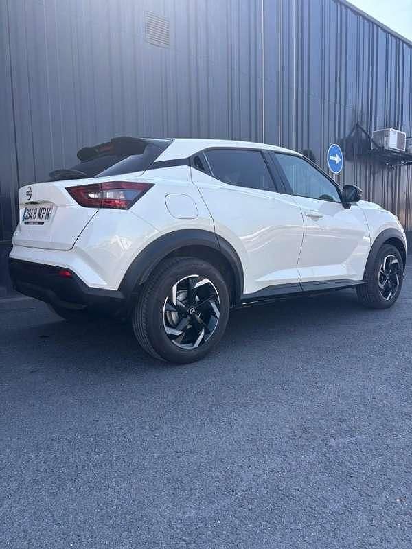 Usado Nissan Juke Acenta 114 HP (83 kW) 2024 Branco SUV
