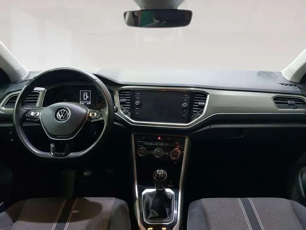 Usado VW T-Roc Advance 150 CV (110 kW) 2022 Negro SUV