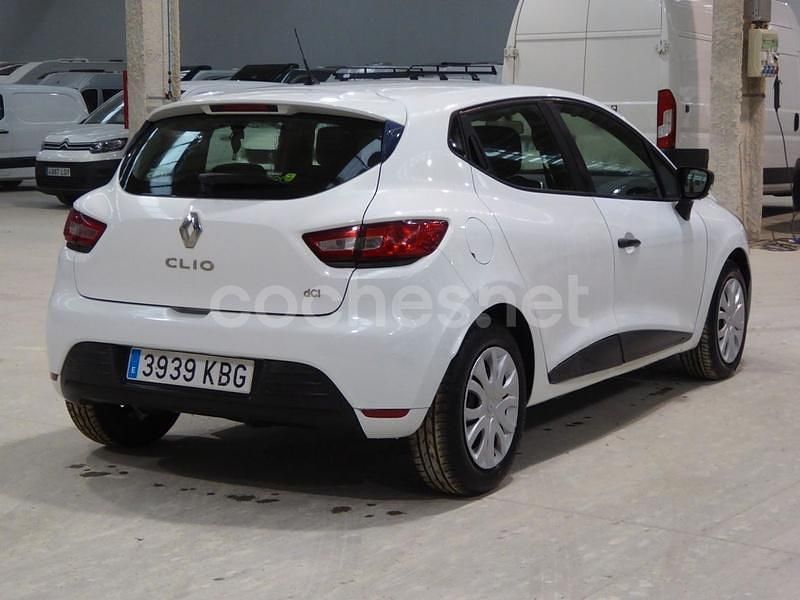 Usado Renault Clio IV Business 75 CV (55 kW) 2017 Blanco Berlina