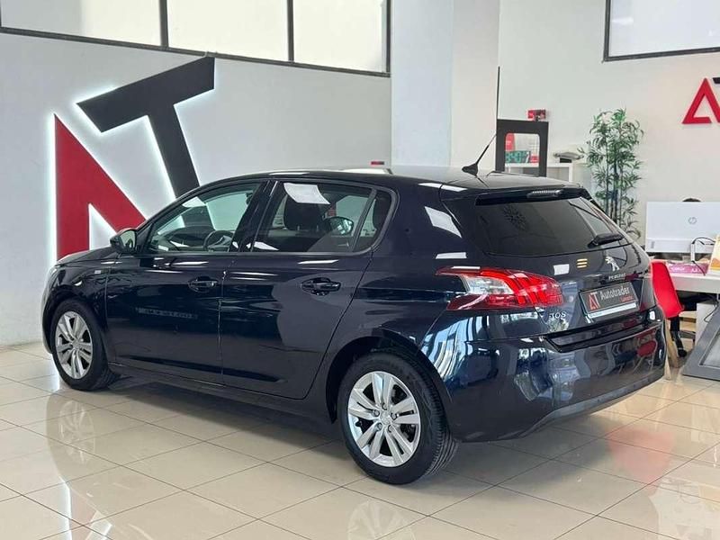 Usado Peugeot 308 Access 100 CV (73 kW) 2016 Azul Utilitario