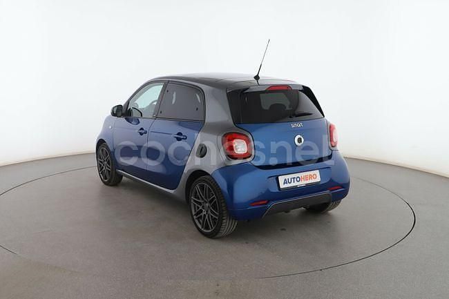 Usado Smart ForFour Basis 91 CV (66 kW) 2017 Azul Utilitario
