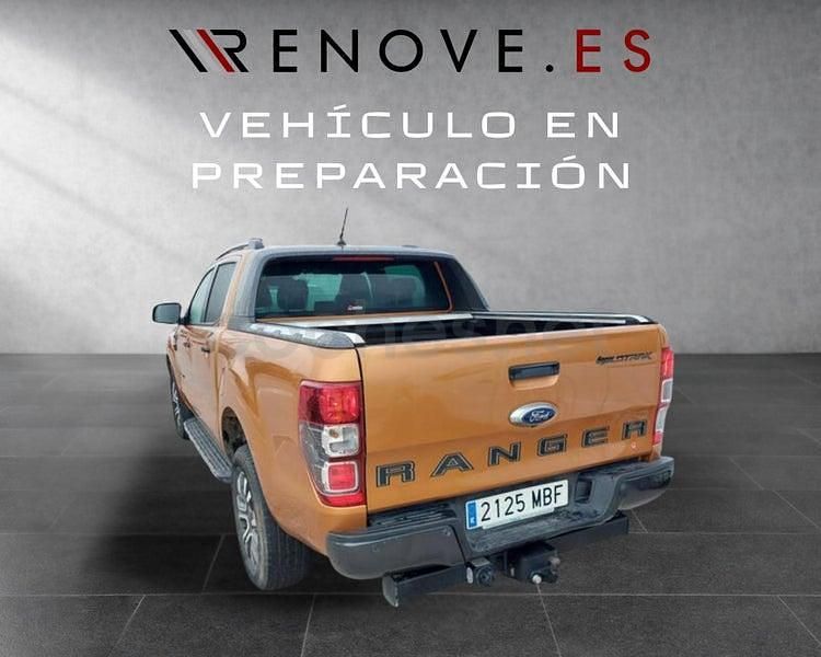 Usado Ford Ranger Wildtrack 213 CV (156 kW) 2022 Naranja Recogida