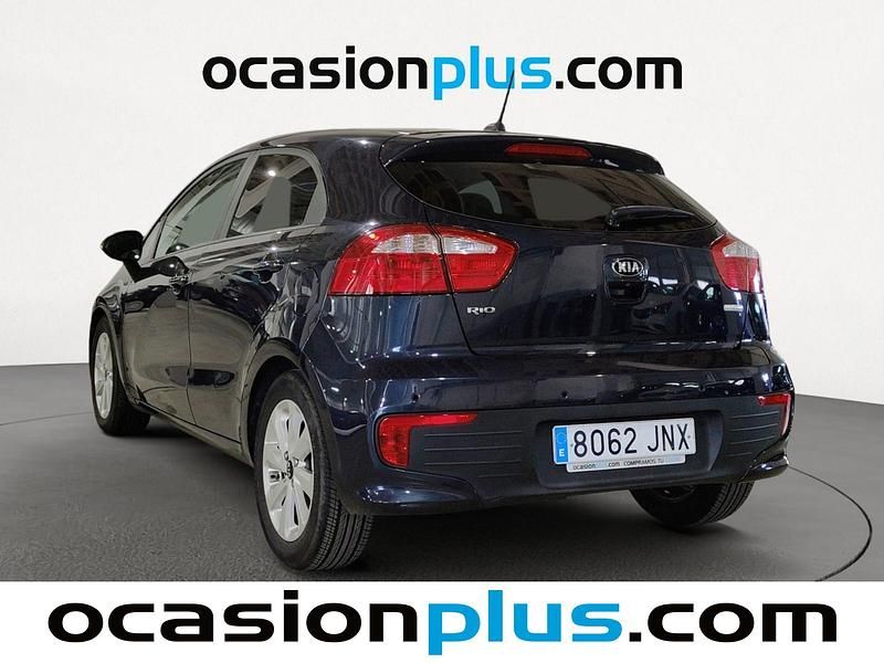 Usado Kia Rio 84 CV (61 kW) 2016 Azul Utilitario
